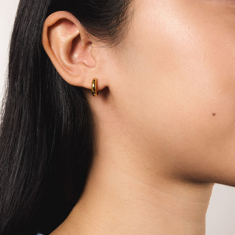 Bold Huggie Hoops in Titanium