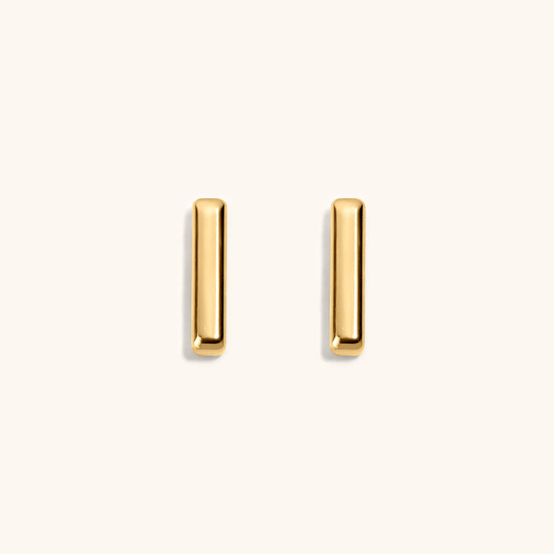 Little Bar Studs in Titanium