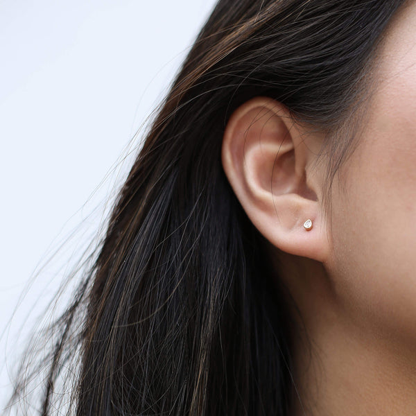 Tiny Dewdrop Threaded Flat Back Earring